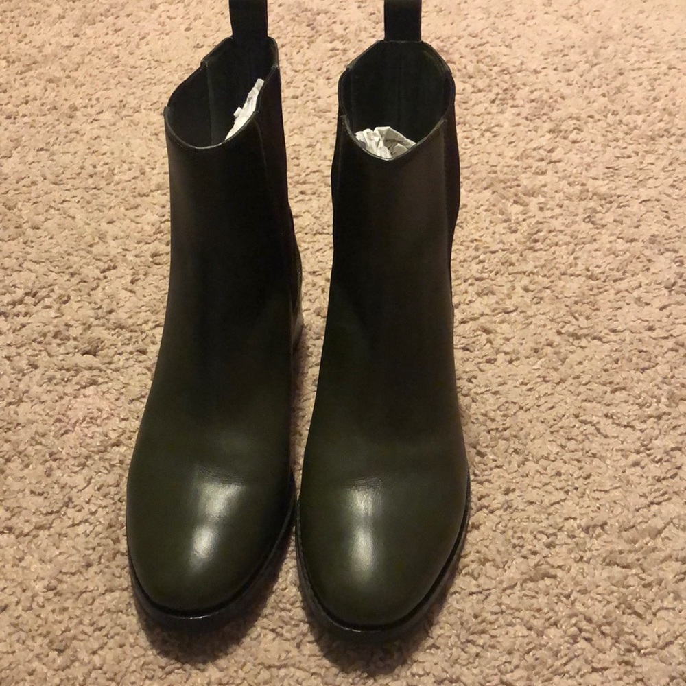 Green Cole Haan Chelsea Waterproof Boots sz 8